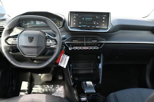 Peugeot-208-STYLE-Electric-100-kW-136k-50-kWh-11