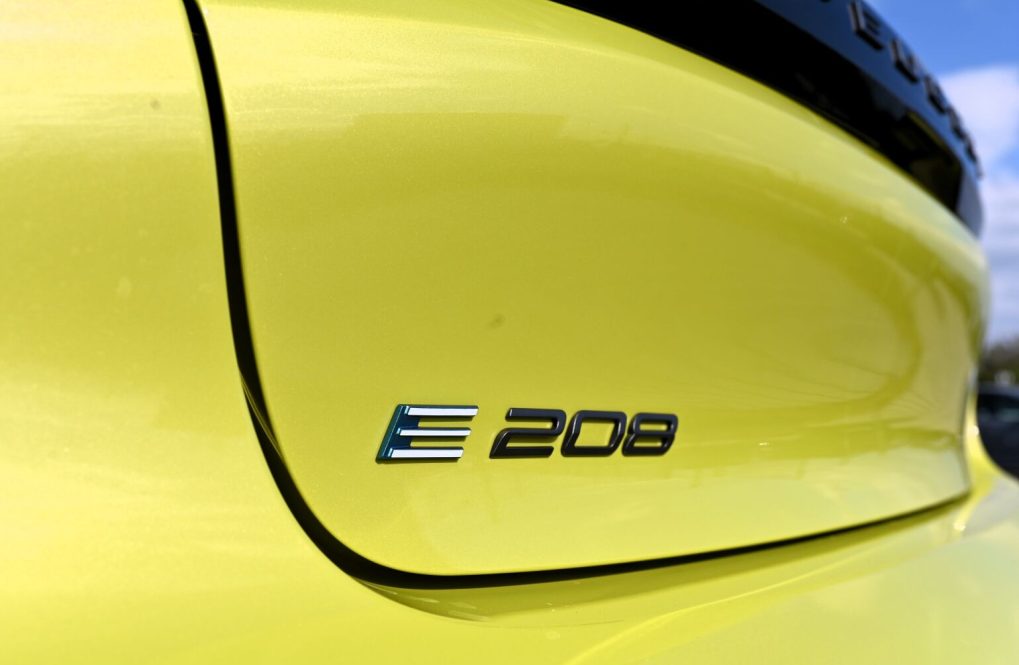 Peugeot-208-STYLE-Electric-100-kW-136k-50-kWh-9