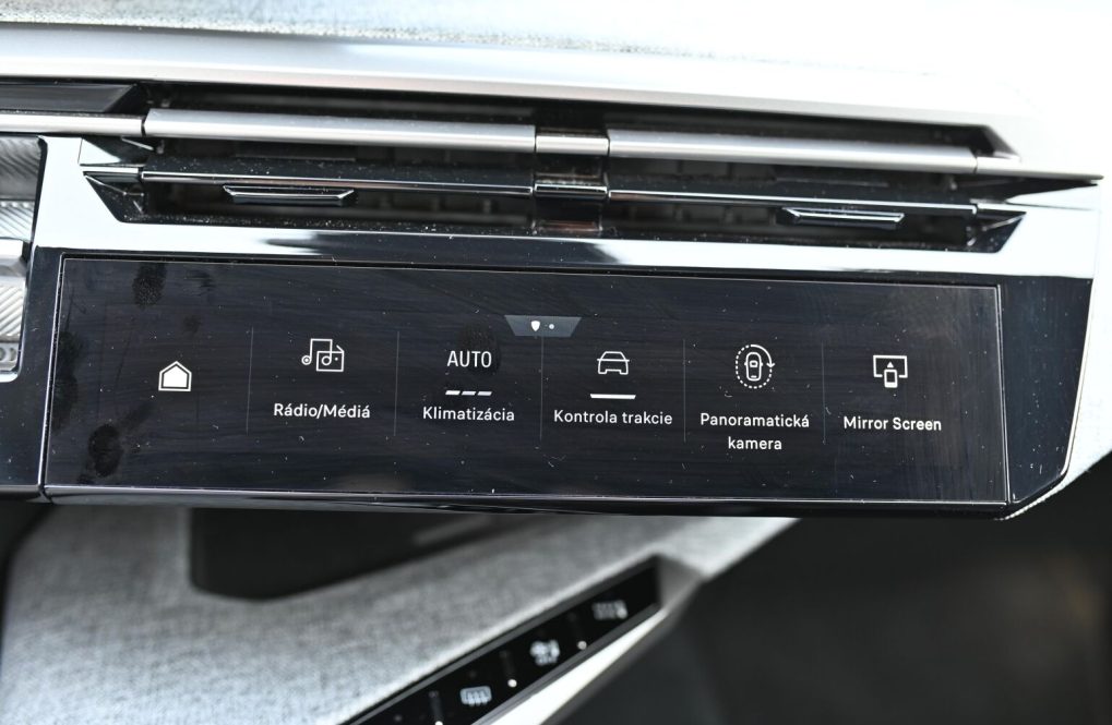 Peugeot-3008-12HEV-Allure-17