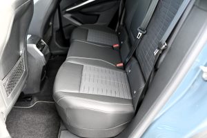 Peugeot-3008-GT-Hybrid-145k-e-DCS6-MHEV-23