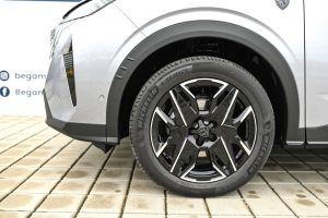 Peugeot-3008-GT-Hybrid-145k-e-DCS6-MHEV-5