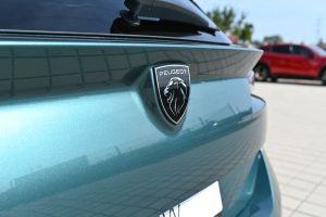 Peugeot-308-SW-ALLURE-BlueHDi-130k-EAT8-8