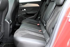 Peugeot-308-SW-NEW-308-SW-GT-Hybrid-145k-e-DCS6-MHEV-24