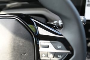 Peugeot-408-ALLURE-Hybrid-145k-e-DCS6-16
