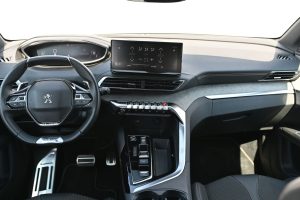 Peugeot-5008-12-PureTech-130k-GT-11