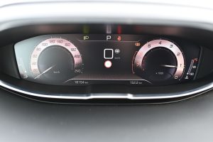 Peugeot-5008-12-PureTech-130k-GT-15