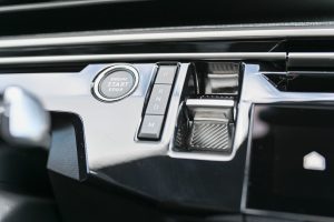 Peugeot-5008-ALLURE-12-Hybrid-145k-e-DCS6-16