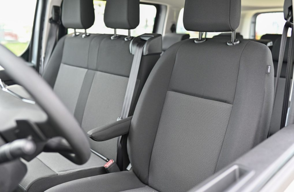 Peugeot-Expert-E-Expert-Combi-L3-Electric-136k-75-kWh-12