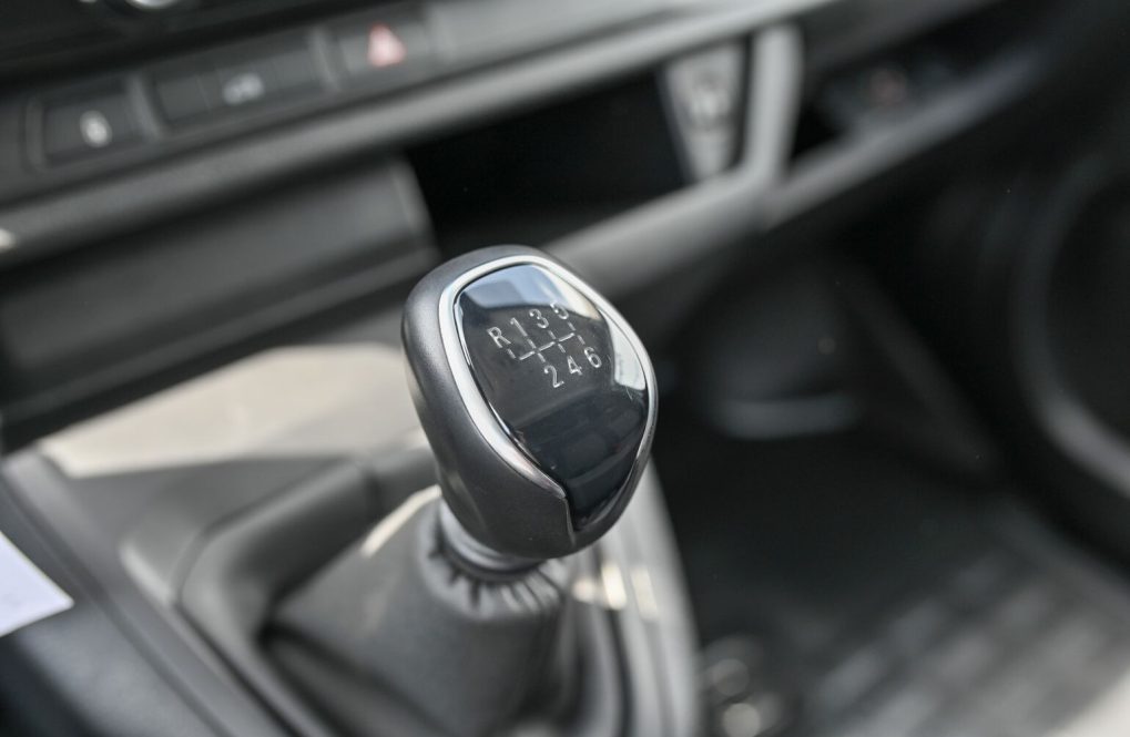 Peugeot-Expert-Furgon-L3-BlueHDi-150-k-BVM6-15