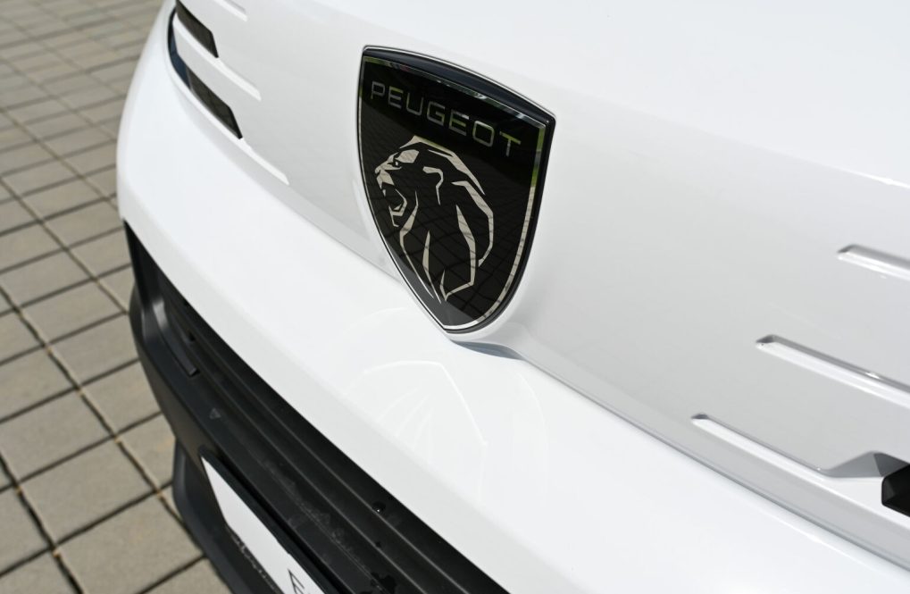 Peugeot-Expert-Furgon-L3-BlueHDi-150-k-BVM6-3