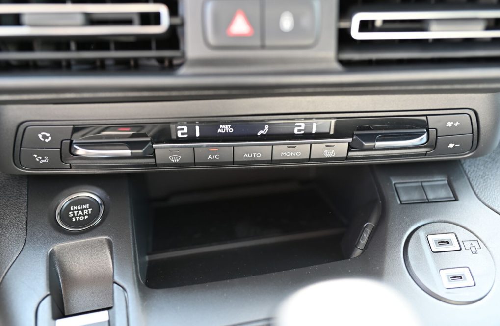 Peugeot-Partner-L2-1000kg-FURGON-BlueHDi-130-BVM6-19