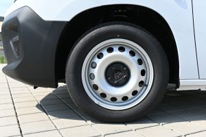 Peugeot-Partner-L2-1000kg-FURGON-BlueHDi-130-BVM6-4