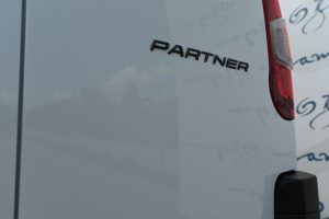 Peugeot-Partner-L2-1000kg-FURGON-BlueHDi-130-BVM6-6