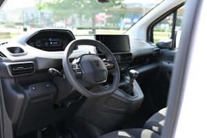 Peugeot-Partner-L2-1000kg-FURGON-BlueHDi-130-BVM6-9