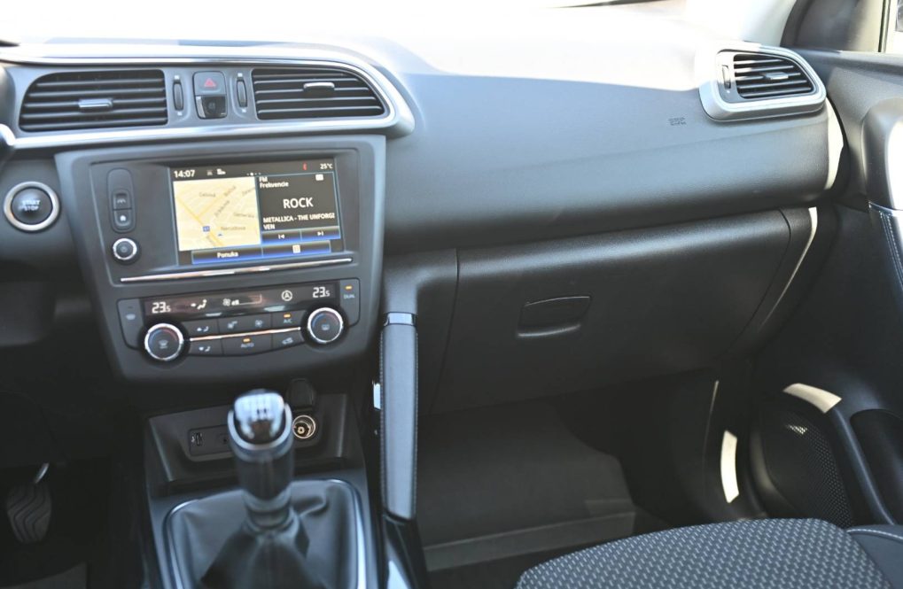 Renault-Kadjar-Energy-TCe-130-Adventure-11