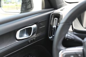 Volvo-C40-Recharge-Twin-Motor-Ultimate-AWD-AT-11
