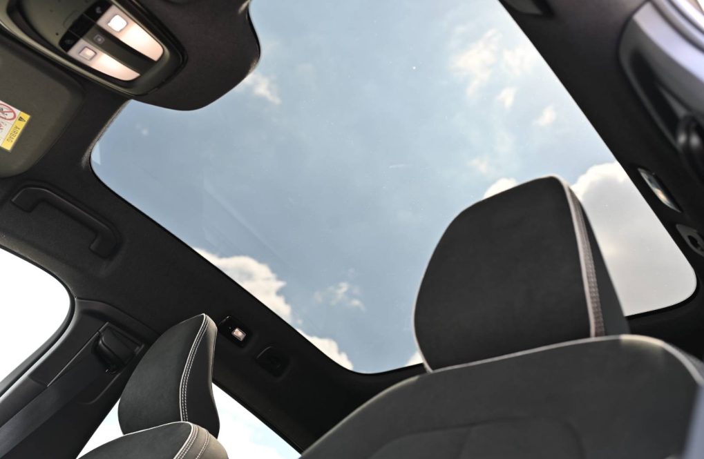 Volvo-C40-Recharge-Twin-Motor-Ultimate-AWD-AT-6
