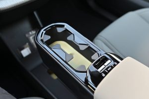 Volvo-EX30-SINGLE-MOTOR-LONG-RANGE-PLUS-RWD-16