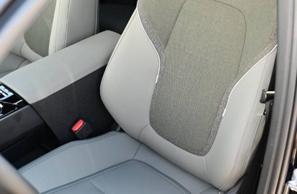 Volvo-EX30-SINGLE-MOTOR-LONG-RANGE-PLUS-RWD-19