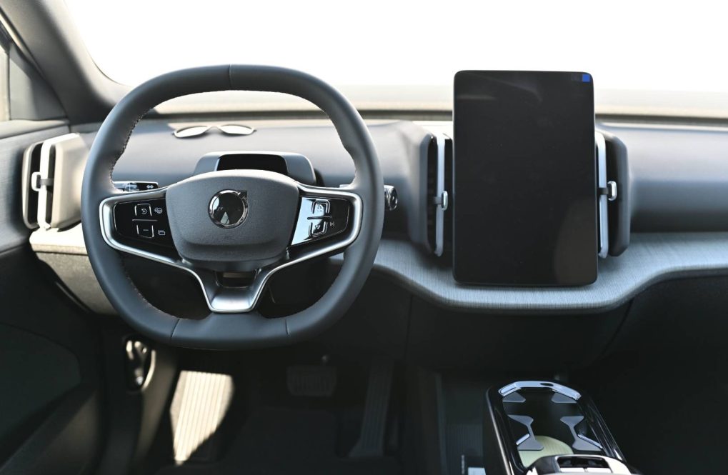 Volvo-EX30-SINGLE-MOTOR-LONG-RANGE-PLUS-RWD-8