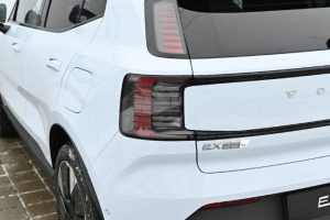 Volvo-EX30-Twin-Motor-ULTRA-5