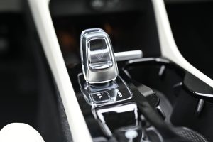 Volvo-XC40-B3-P-PLUS-13