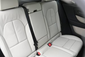 Volvo-XC40-B3-P-PLUS-26