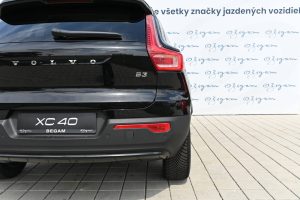 Volvo-XC40-B3-P-PLUS-7