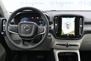 Volvo-XC40-B3-P-PLUS-9