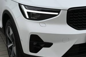 Volvo-XC40-B3-P-PLUS-MHEV-2