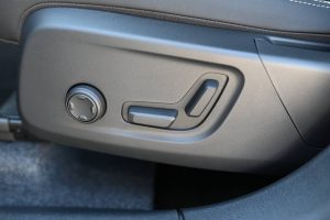 Volvo-XC40-B3-P-PLUS-MHEV-22
