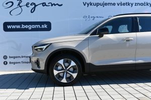 Volvo-XC40-B3-P-PLUS-MHEV-3