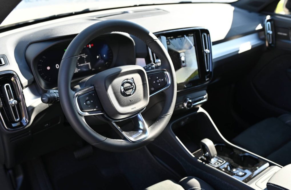 Volvo-XC40-B3-P-PLUS-MHEV-7