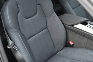 Volvo-XC60-B5-P-PLUS-20