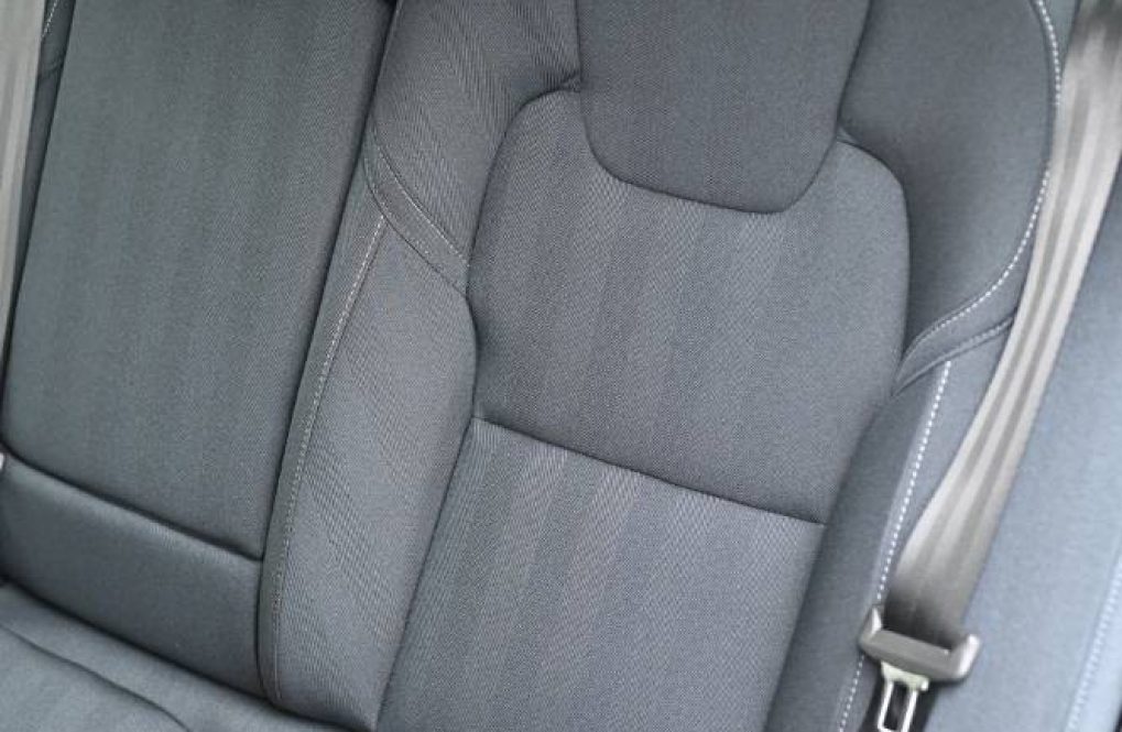 Volvo-XC60-B5-P-PLUS-21