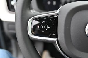 Volvo-XC60-B5-P-PLUS-27