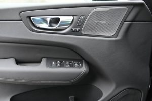 Volvo-XC60-B5-P-ULTRA-DARK-AWD-19