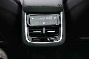Volvo-XC60-B5-P-ULTRA-DARK-AWD-27