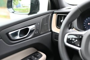 Volvo-XC60-T8-PHEV-PLUS-DARK-13