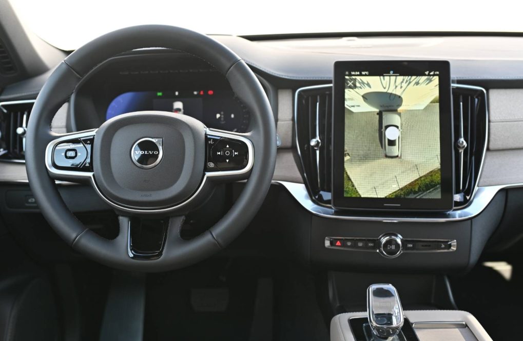 Volvo-XC90-B5-P-PLUS-BRIGHT-13