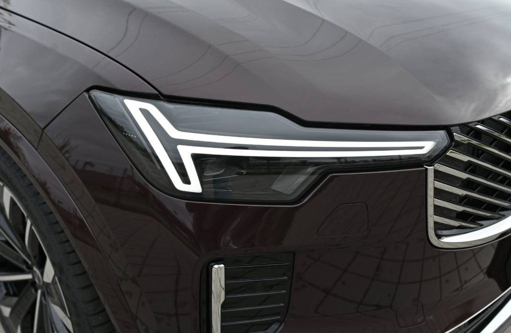 Volvo-XC90-B5-P-PLUS-BRIGHT-3