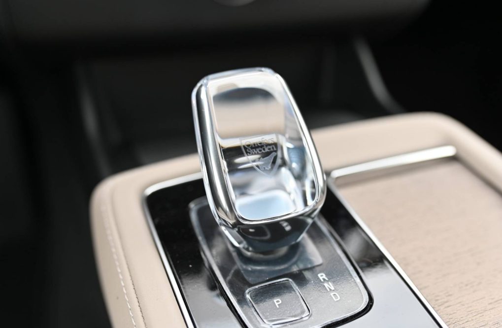 Volvo-XC90-T8-P-PHEV-ULTRA-Bright-18