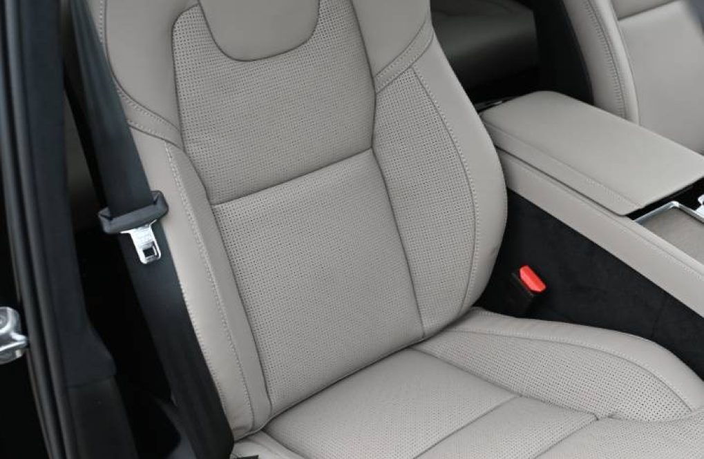 Volvo-XC90-T8-P-PHEV-ULTRA-Bright-28