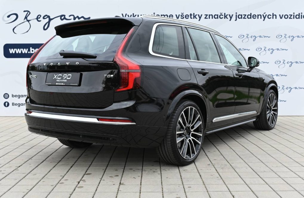 Volvo-XC90-T8-P-PHEV-ULTRA-Bright-8