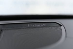 YblC6HKjYy_fss
