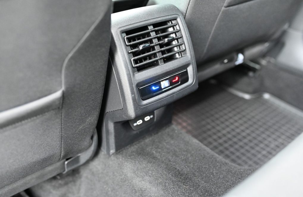 rEunqF968_fss