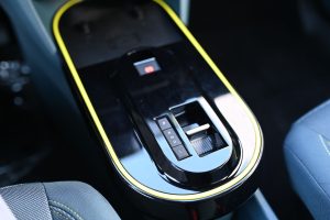 z5b90tThX4_fss