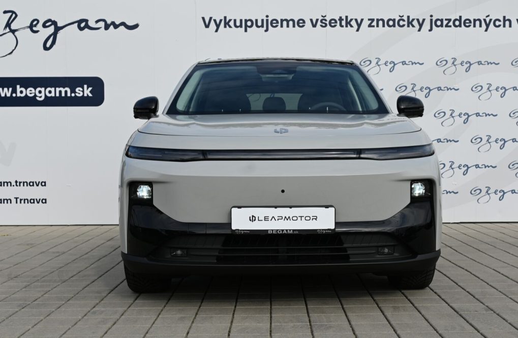 zr7tbUfkj_fss